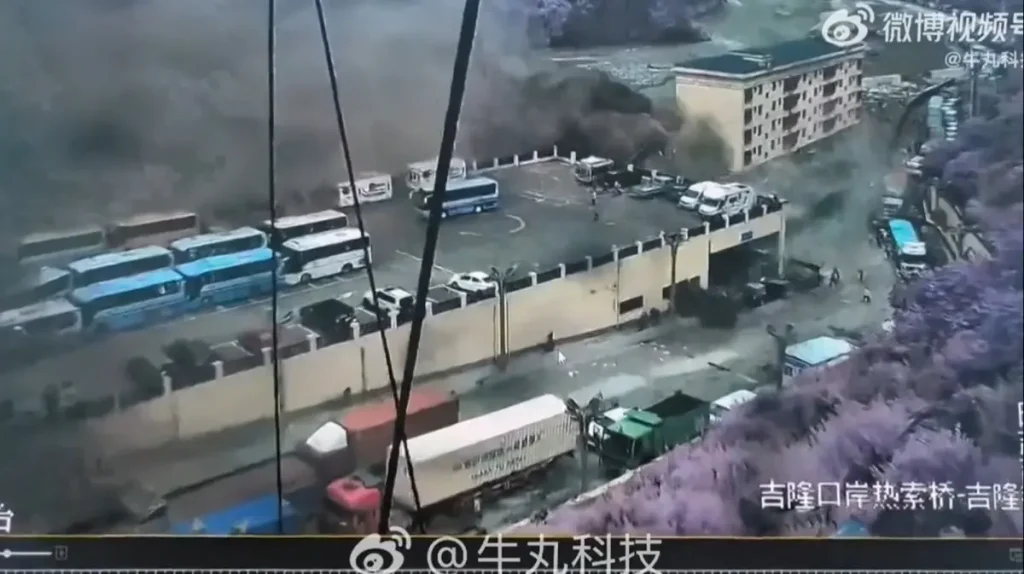 2026年8月26日，突发山洪袭击西藏自治区吉隆口岸。这些影片随后被中国社交媒体平台删除。